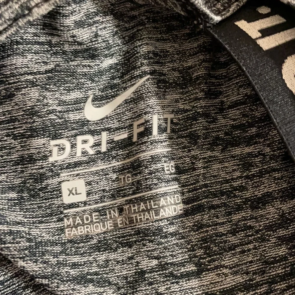 Nike Girls Tank - Picture 4 of 4